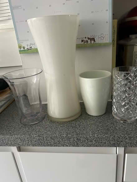Photo of free 4 x Vases (Willaston CH64) #1