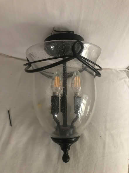 Photo of free Light fixture (East Toronto) #1