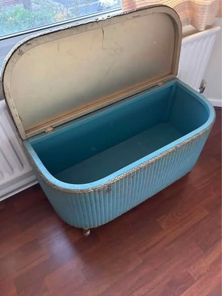 Photo of free Ottoman (Chellaston DE73) #2