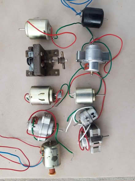 Photo of free A bundle of small electric motors (Great Baddow CM2) #1