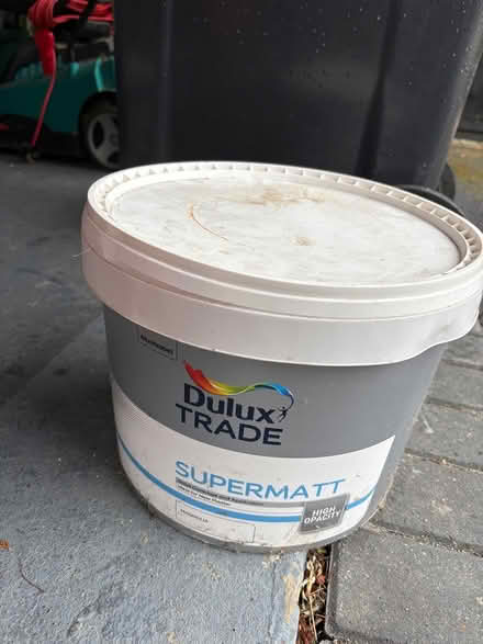 Photo of free Various cans of paint (Wickford) #2