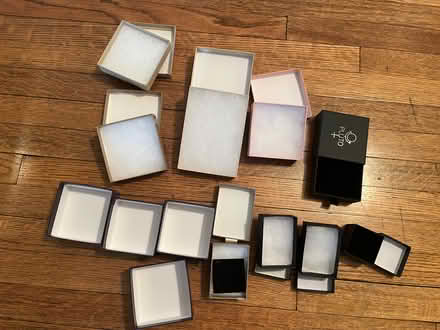 Photo of free variety of small gift boxes & bags (Kensington Brooklyn) #2