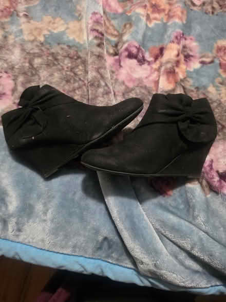 Photo of free Size 11 (Bronx) #1