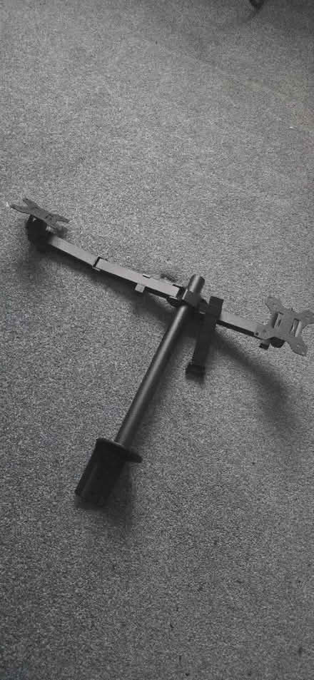 Photo of free Dual monitor stand (Hook roundabout KT9) #1