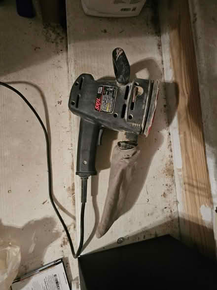 Photo of free SKIL orbital sander (19809 Gordon Heights) #1