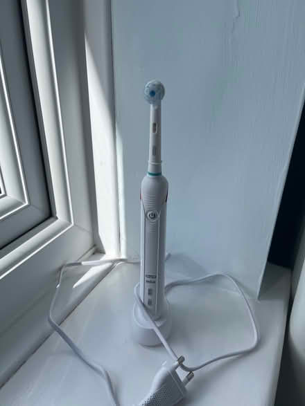 Photo of free Electric toothbrush (Moortown LS17) #1