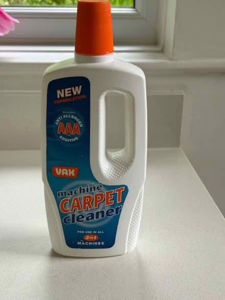 Photo of free Vax Carpet Cleaner Fluid (BD17) #1