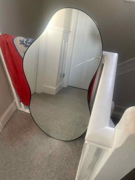 Photo of free Mirror (CH62) #1