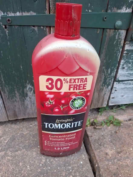 Photo of free Liquid Tomato Feed (Rusthall TN3) #1