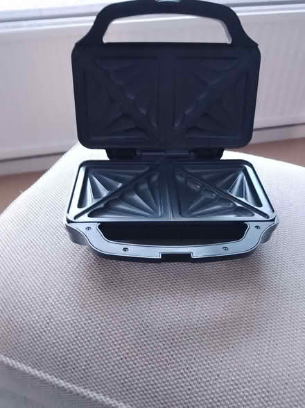 Photo of free Sandwich toaster (Southgate RH10) #1