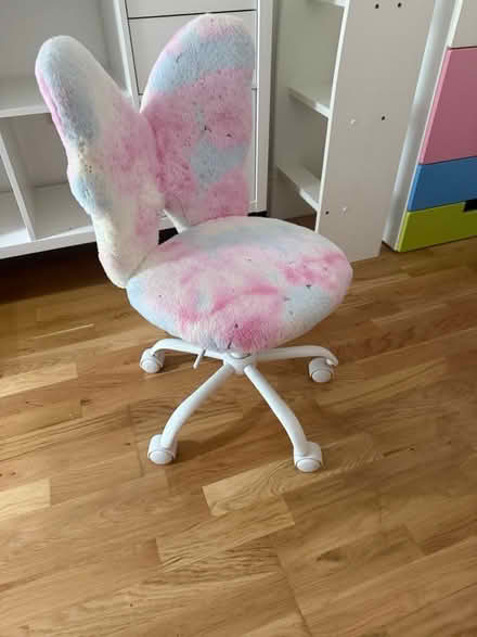 Photo of free Kids butterfly swivel chair (Belsize Park NW3) #1