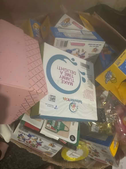 Photo of free Mixed items (BD18) #1