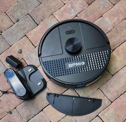 Photo of free Robot vacuum (Flemington) #1