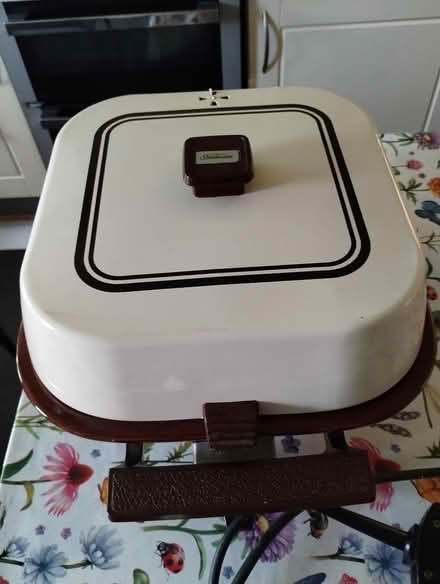 Photo of free Sunbeam fryer and crock (Speedwell Bristol) #1