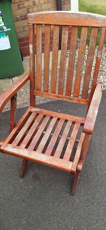 Photo of free Garden table and chairs (East The Water EX39) #1