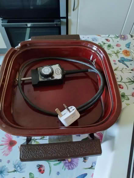 Photo of free Sunbeam fryer and crock (Speedwell Bristol) #4