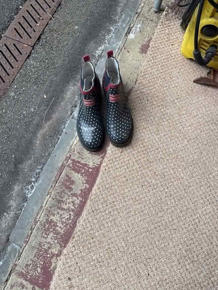 Photo of free Size 6 regatta ankle wellington boots (Stone Cross BN24) #1