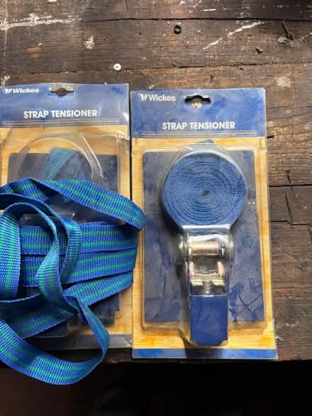 Photo of free Strap clamps for fitting laminate flooring boards (Monkland HR6) #1