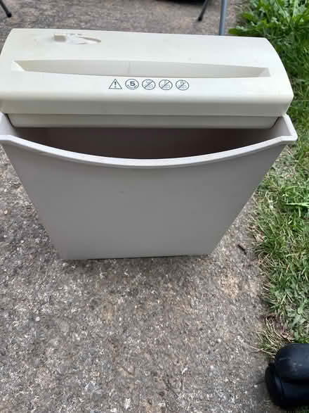 Photo of free Paper shredder (Whiteway, Bath) #1