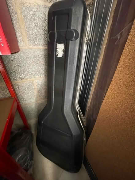 Photo of free Hard shell guitar case (Littlemore OX4) #1