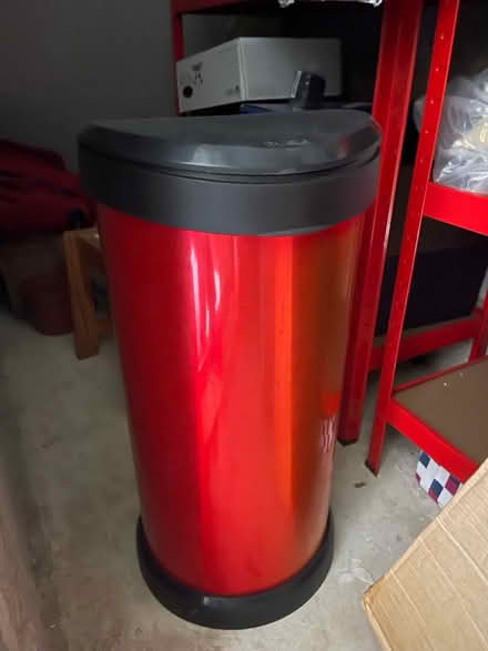 Photo of free Large kitchen bin (Littlemore OX4) #1