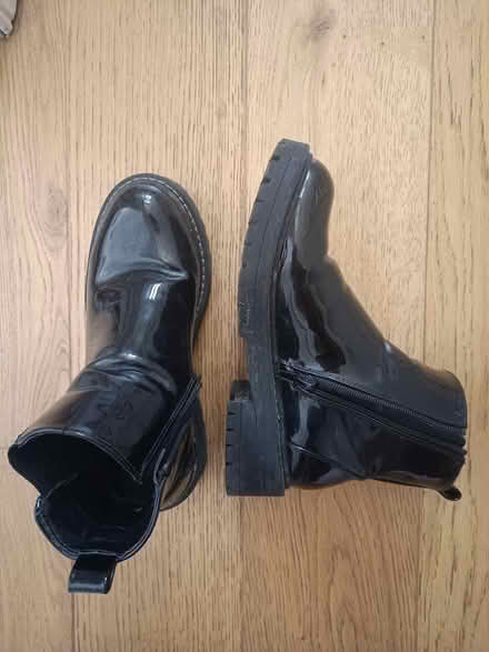 Photo of free Red bag n Boots, size 3 (White City, W12) #3