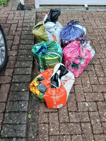 Photo of free Top soil (Chelsfield BR6) #1