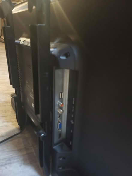 Photo of free RCA TV 32 inch (Elmvale Acres) #3