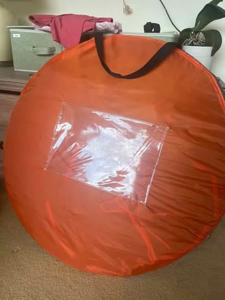 Photo of free Pop up tent (Blacklands TN34) #1