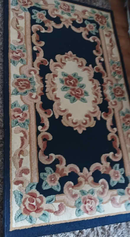 Photo of free Rug (Dublin 4, Grand Canal Street) #1