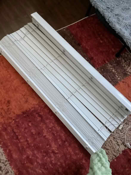Photo of free White Venetian blind (Bedfont TW14) #1