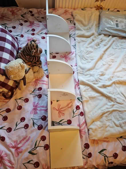 Photo of free Corner shelf unit (Baldock SG7) #2