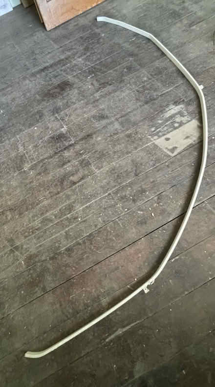 Photo of free Bay Window Curtain Rail (Chelsfield BR6) #1