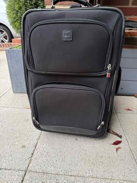 Photo of free 🧳 Black Suitcase (Chipping Barnet EN5) #2