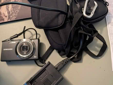 Photo of free Samsung SH100 digital camera + bits (Hoddesdon EN11) #3