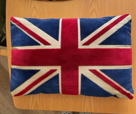 Photo of free Small cushion (Fernhill BL9) #3