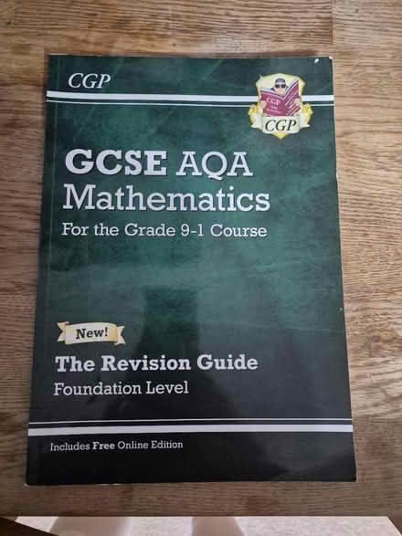Photo of free GCSE this year Maths guide (RG2 Shinfield) #1