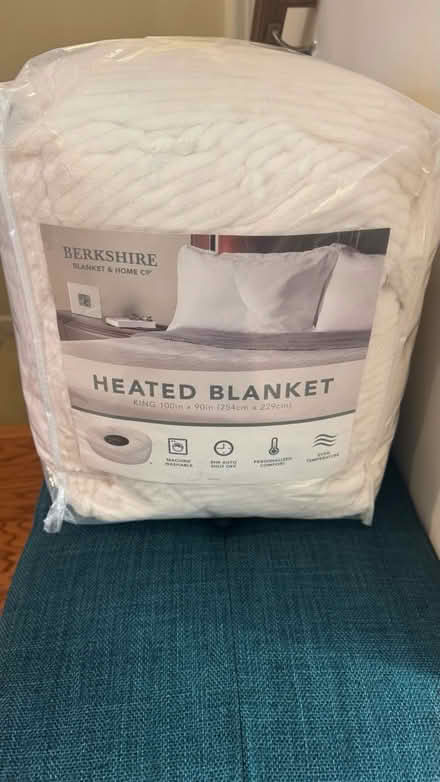 Photo of free Heated blanket King size (Silver Spring, MD) #1