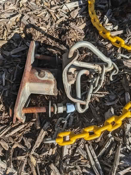 Photo of free Tire swing (S of Ypsi) #2