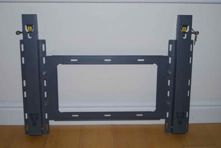 Photo of free TV Wall Bracket for 42" screen (The Moravian Settlement DE72) #1
