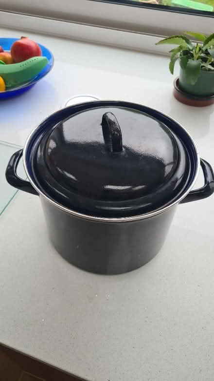 Photo of free Enamel saucepan with lid (Weston Park BA1) #1