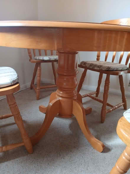 Photo of free Pedestal Table & 4 Chairs (Bussage GL6) #2