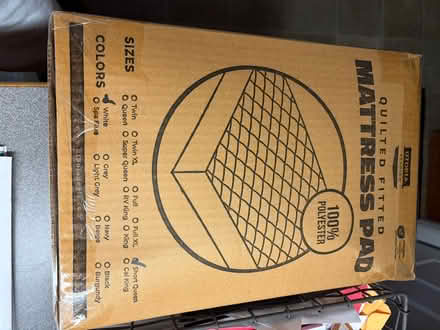 Photo of free SHORT queen mattress cover (Los Altos) #1