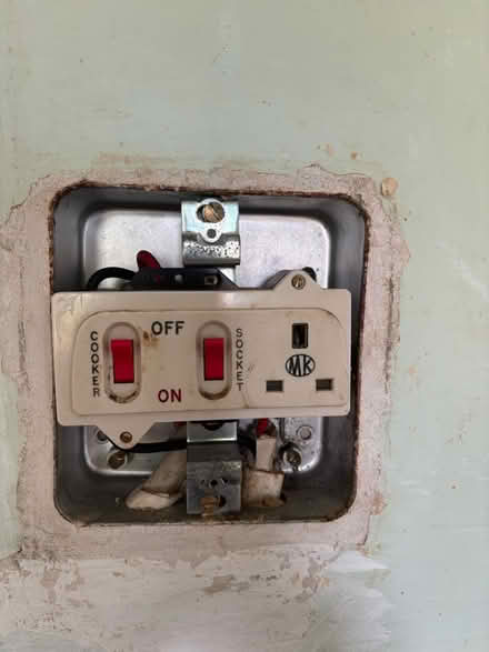 Photo of free Vintage cooker switch with a plug (Chelsfield BR6) #2
