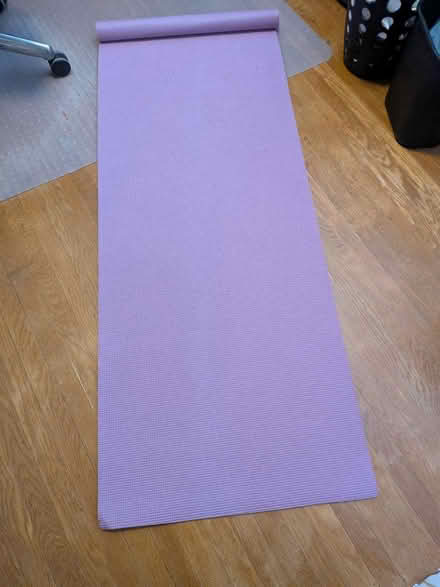 Photo of free Clean hardly used yoga mat in bag (Greenlake) #1