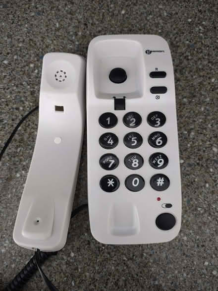 Photo of free Geemarc Marbella Corded Landline Telephone (Gleadless S12) #2