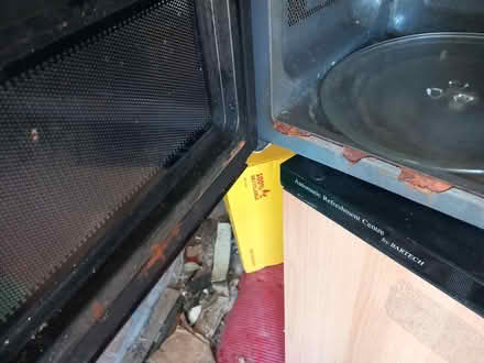 Photo of free Microwave (Slough central SL1) #2