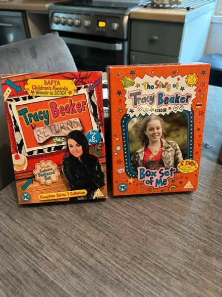 Photo of free dvds (Rowsham HP22) #2
