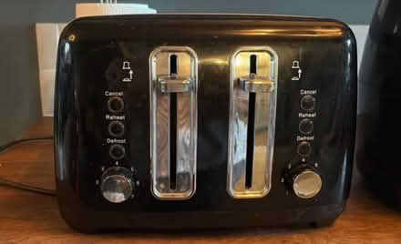 Photo of free 4 slice toaster (Ne108Nd) #1