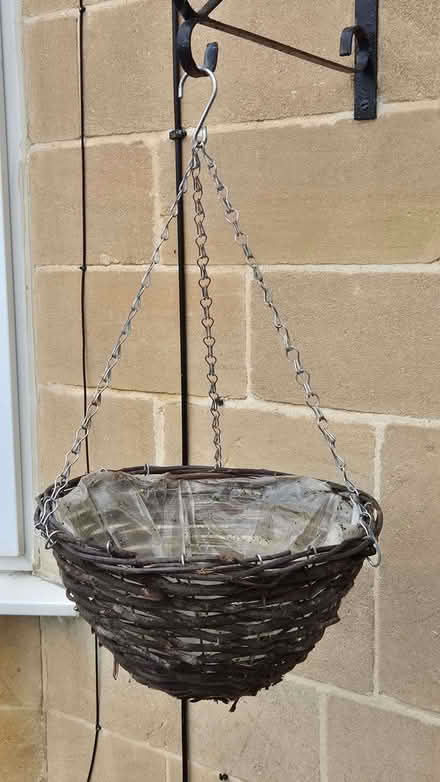 Photo of free Hanging baskets (Kingsway BA2) #1